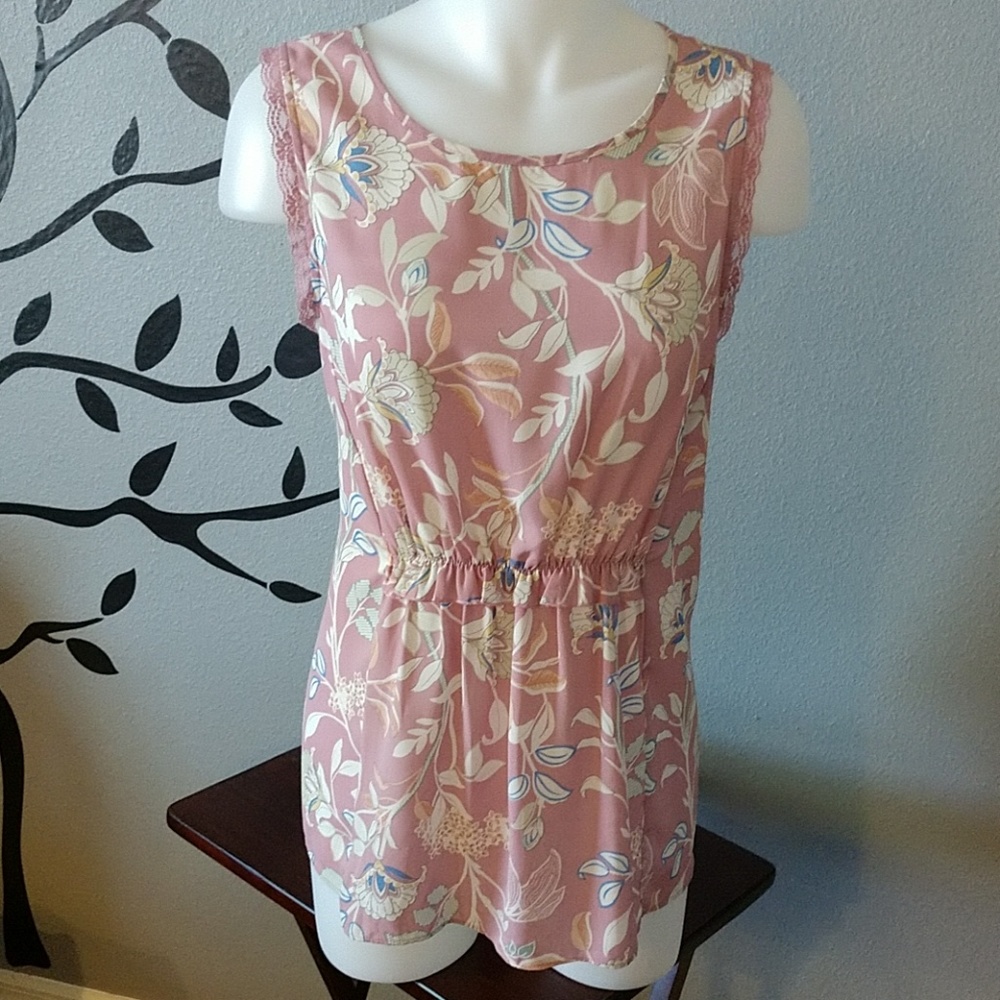 Lauren Conrad Top
